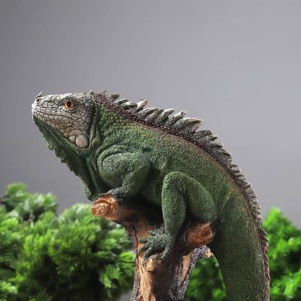 14 Inch Lizard Statue Resin Sculpture Decor Figurines for Home Decor Accents, Living Room Bedroom Office Decoration - Animal Sculptures Collection for Lizard Lovers